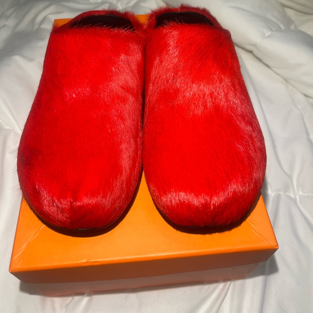 Vibrant Red Fur Slipper / Clogs